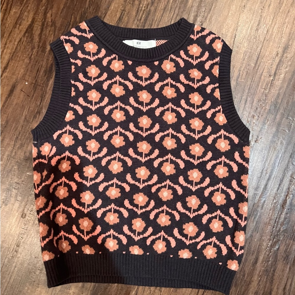 Girls H&M Sweater Vest. Sz 6-7.